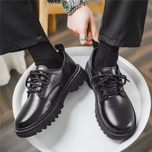 New Winter Men's Shoes Casual Fashionable Low Top Round Toe Wearable Thick Sole Leather Shoes Men's Footwear